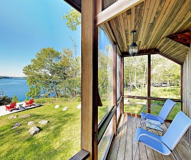 New Listing! Waterfront Paradise With Dock & Views Cottage