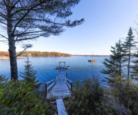 Oasis on Linekin Bay