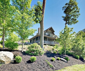 Hilltop Harbor Cottage