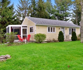 Pineapple Cottage By The Sea