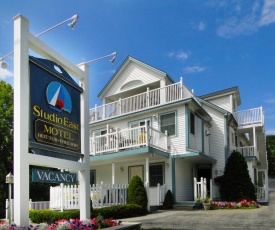 Studio East Motel