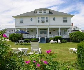 The Gull Oceanfront Motel & Cottages