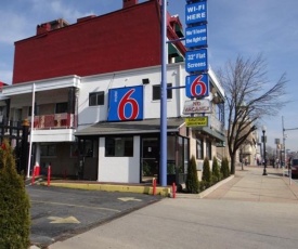 Motel 6 Baltimore Downtown