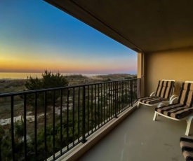 Charming Vintage 3BR Oceanfront w Ocean and Sunrise Views