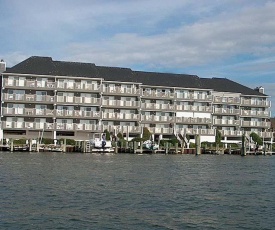 Harbour Island 207K condo