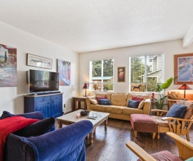 Beautifully Updated Sandpoint Townhome